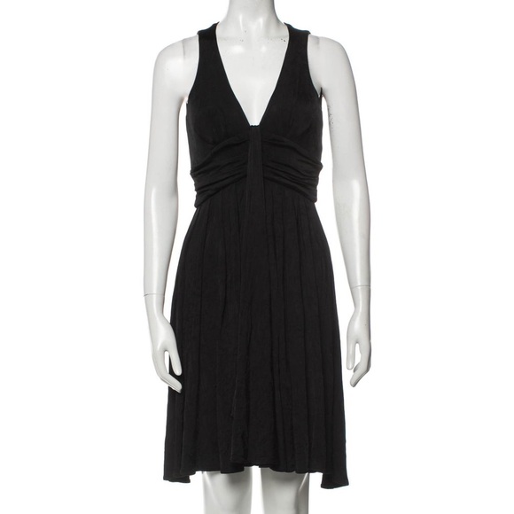 Diane Von Furstenberg Black V-Neck Sleeveless Fit n' Flare Dress - Picture 3 of 10